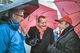 Martin Röll, Roman Zitzelsberger und Ergun Lümali freuen sich über die große Teilnahme trotz Regens